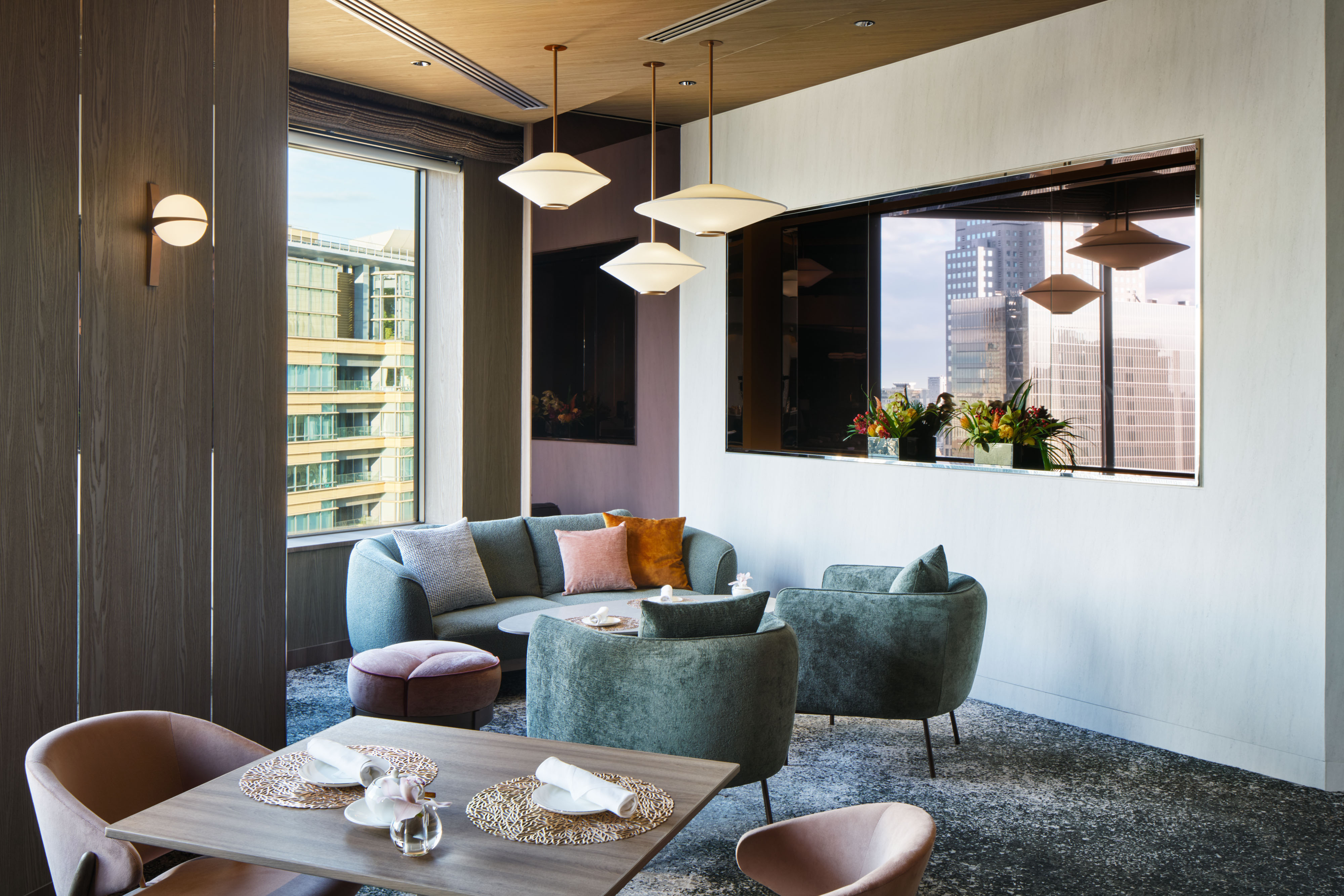 New Club InterContinental Lounge on 36th floor_3_sofa area.jpg