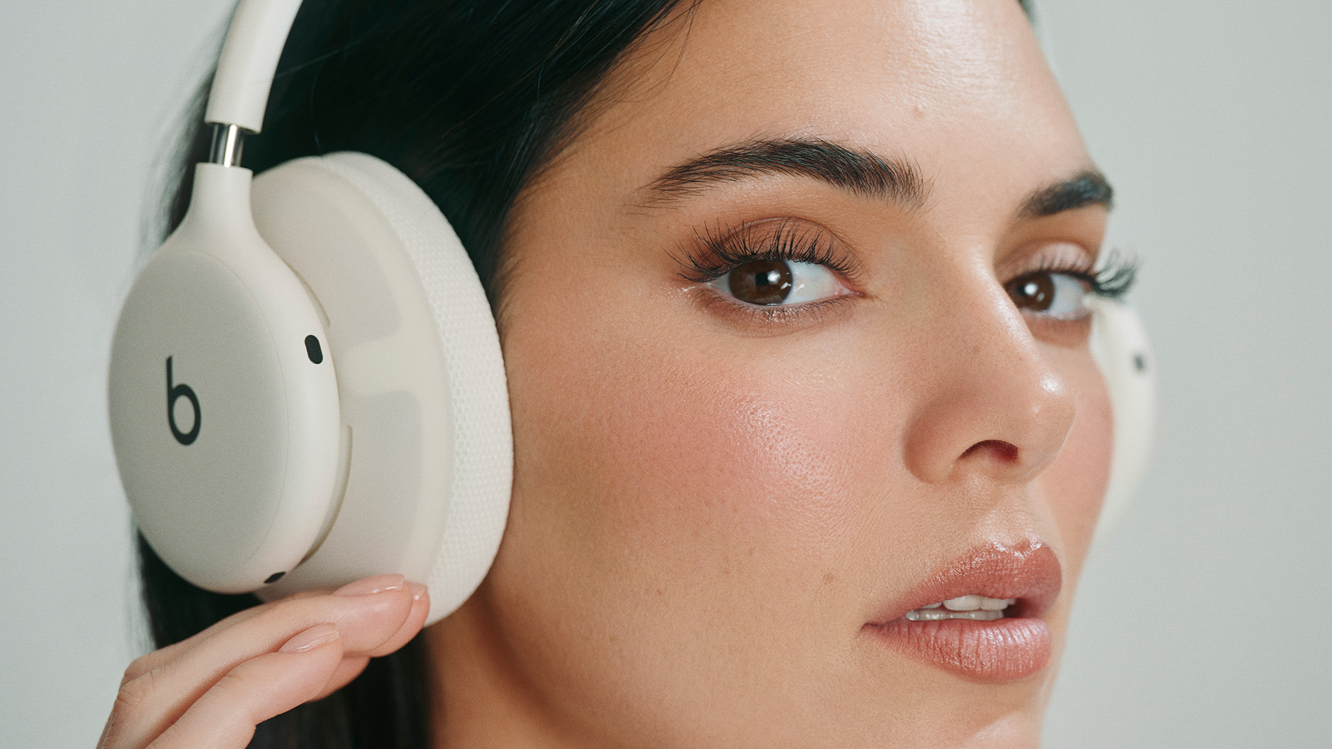 Beats 360-Kendall 1.jpg